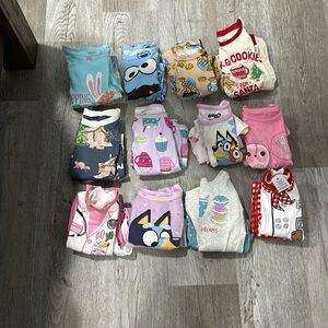 12 pajamas. 4T Girls